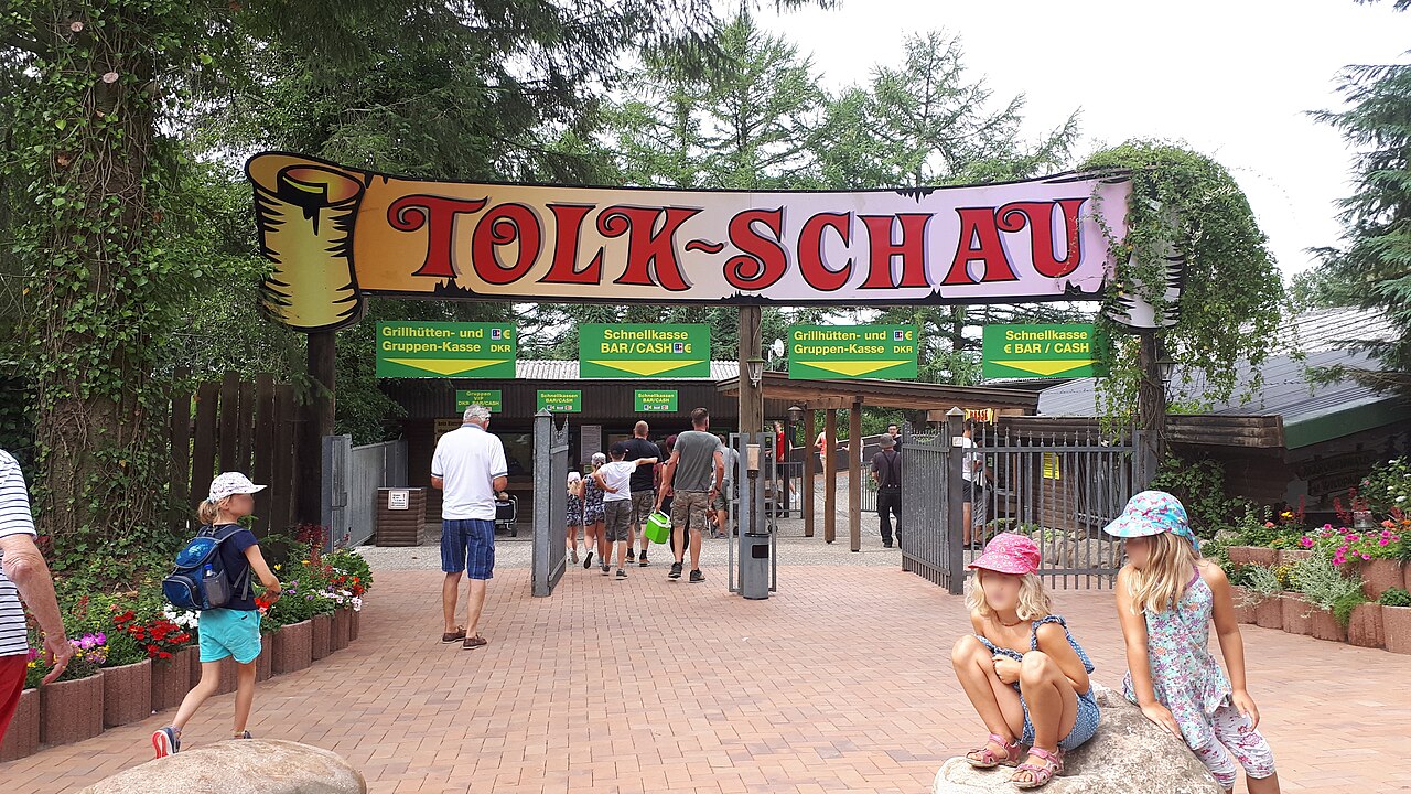 Haupteingang der Tolkschau bei Schleswig