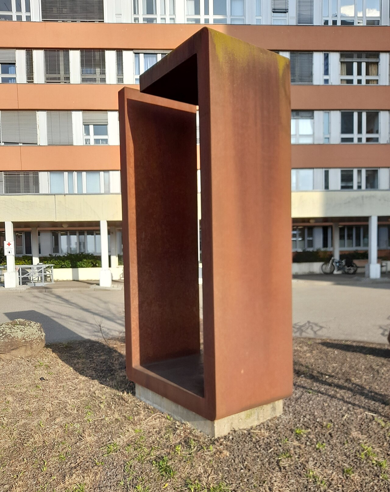 Hiromi Akiyama, Unbenannte Plastik, Klinikum Lahr