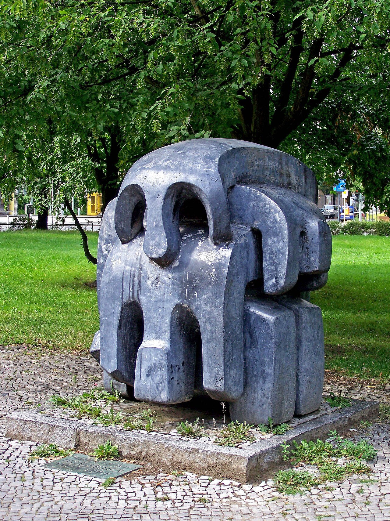Denkmal: Vadim Sidur "Treblinka" (1966), Amtsgerichtsplatz in Berlin-Charlottenburg/Berlin/Germany