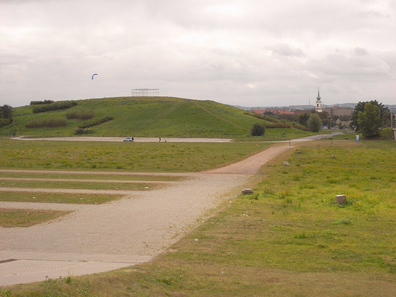 Großes Ostragehege, Trümmerberg (Dresden, Sachsen, Deutschland)