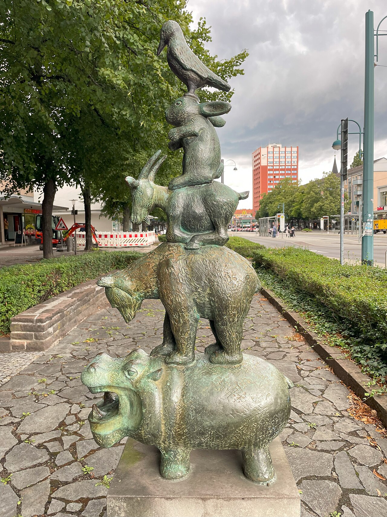 Turm der Tiere von Lutz Hähnel in Frankfurt (Oder)