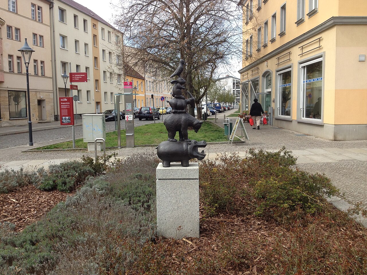 Turm der Tiere (Stadtmusikanten) von Lutz Hähnel in Fürstenwalde/Spree