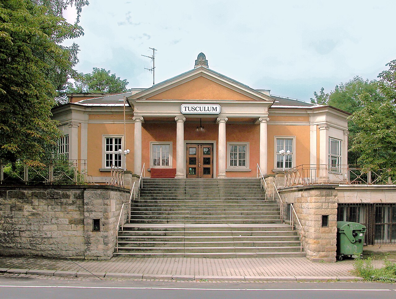 Villa „Tusculum“, August-Bebel-Straße 12 in 01219 Dresden-Strehlen