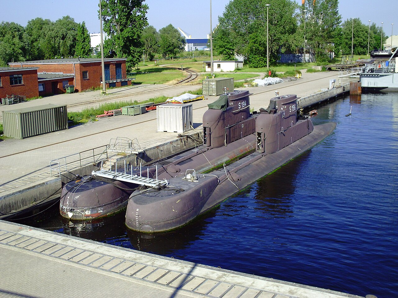 The submarines U 15 (S 194) and U 17 (S 196) of the Type 206 submarine class of the German Navy in Wilhelmshaven