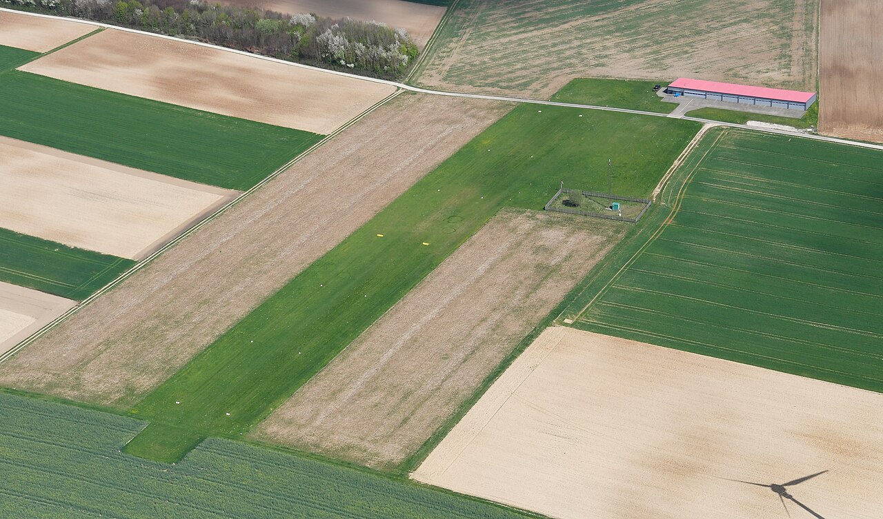 Aerial image of the Pilsach-Auf der Heid airfield