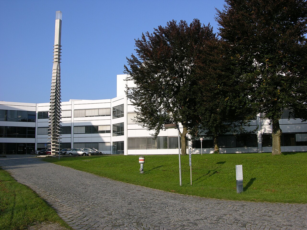 Universitätsbibliothek der Universität der Bundeswehr München, Gebäude 35