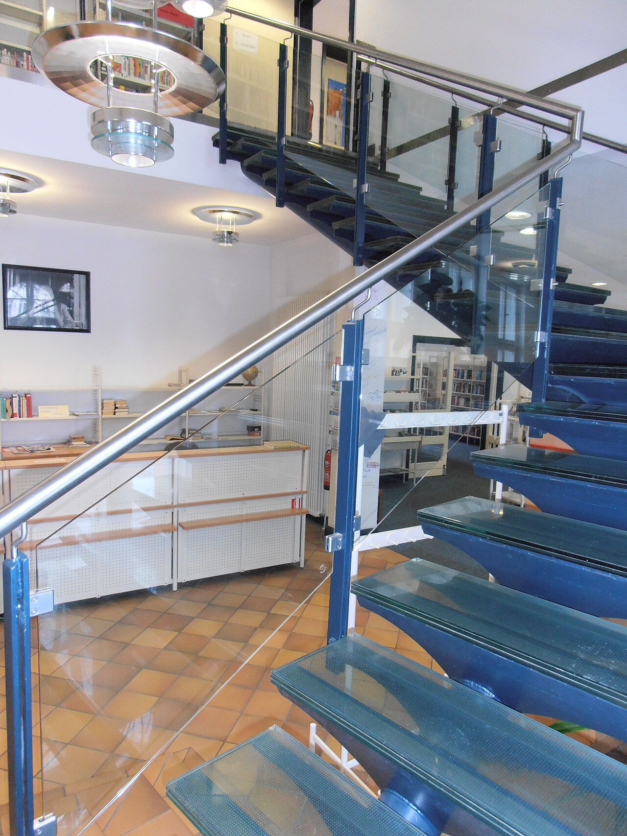 Eingangsbereich der Uwe-Johnson-Bibliothek