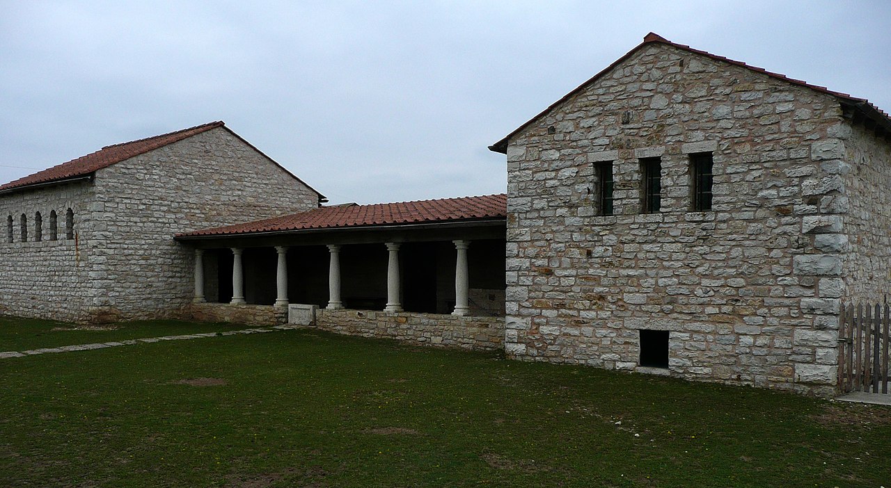 Römischer Gutshof (villa rustica) in Möckenlohe (Originalgetreue Rekonstruktion Ende 20