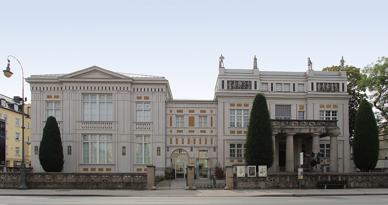 Frontfassade der Villa Stuck 2014