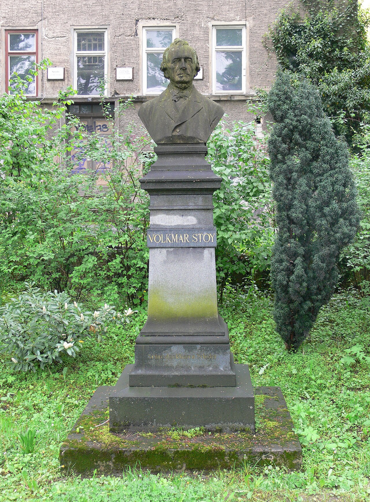 Jena: Denkmal für Volkmar Stoy am Fürstengraben