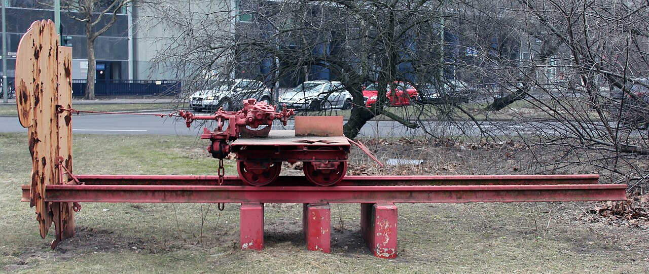 Foto von Von der Dicken Berta zur Roten Rosa