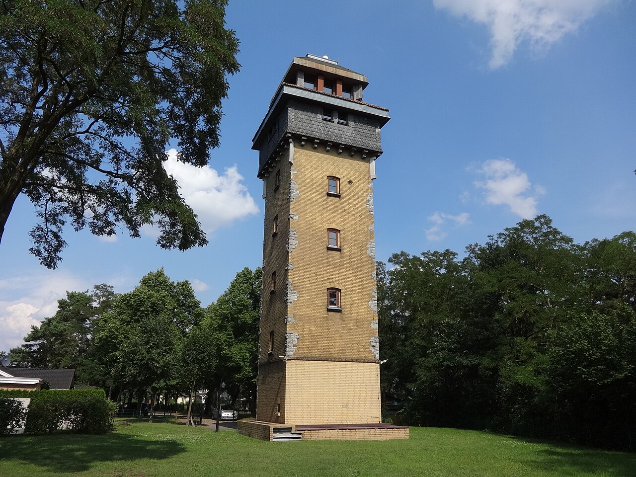 Wachtelturm in Hennickendorf, Ortsteil von Rüdersdorf bei Berlin, Brandenburg