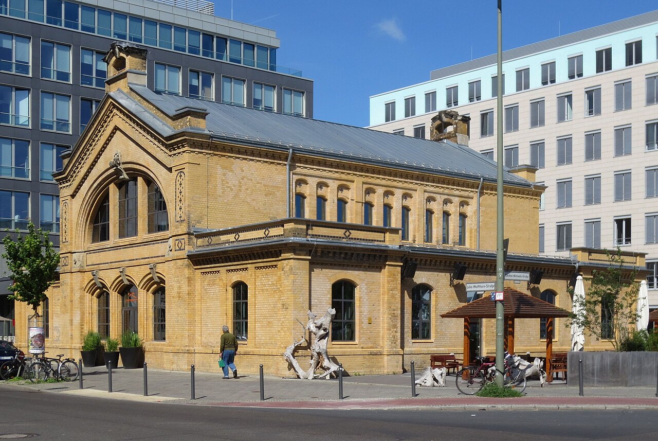 Former station building of the Stettiner Vorortbahnhof at Am Nordbahnhof 11 in Berlin-Mitte