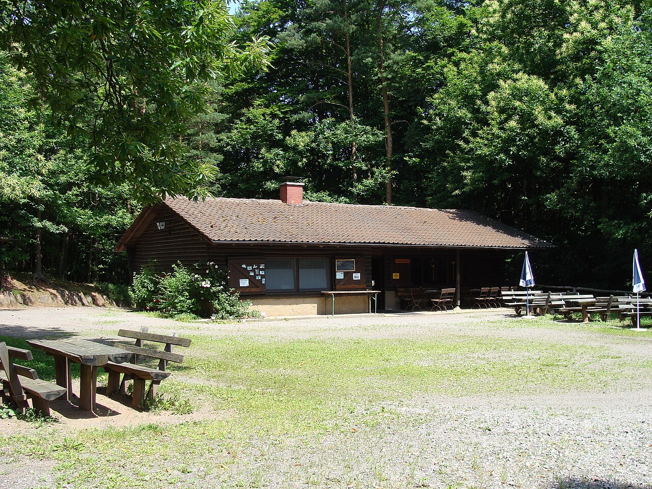 Wasgauhütte bei Schwanheim (Wasgau, Pfälzerwald)