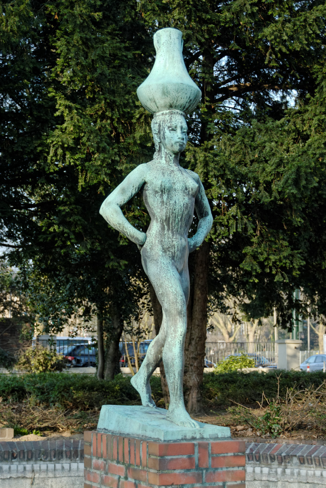 Statue "Die Nubierin" in Düsseldorf-Pempelfort, Germany