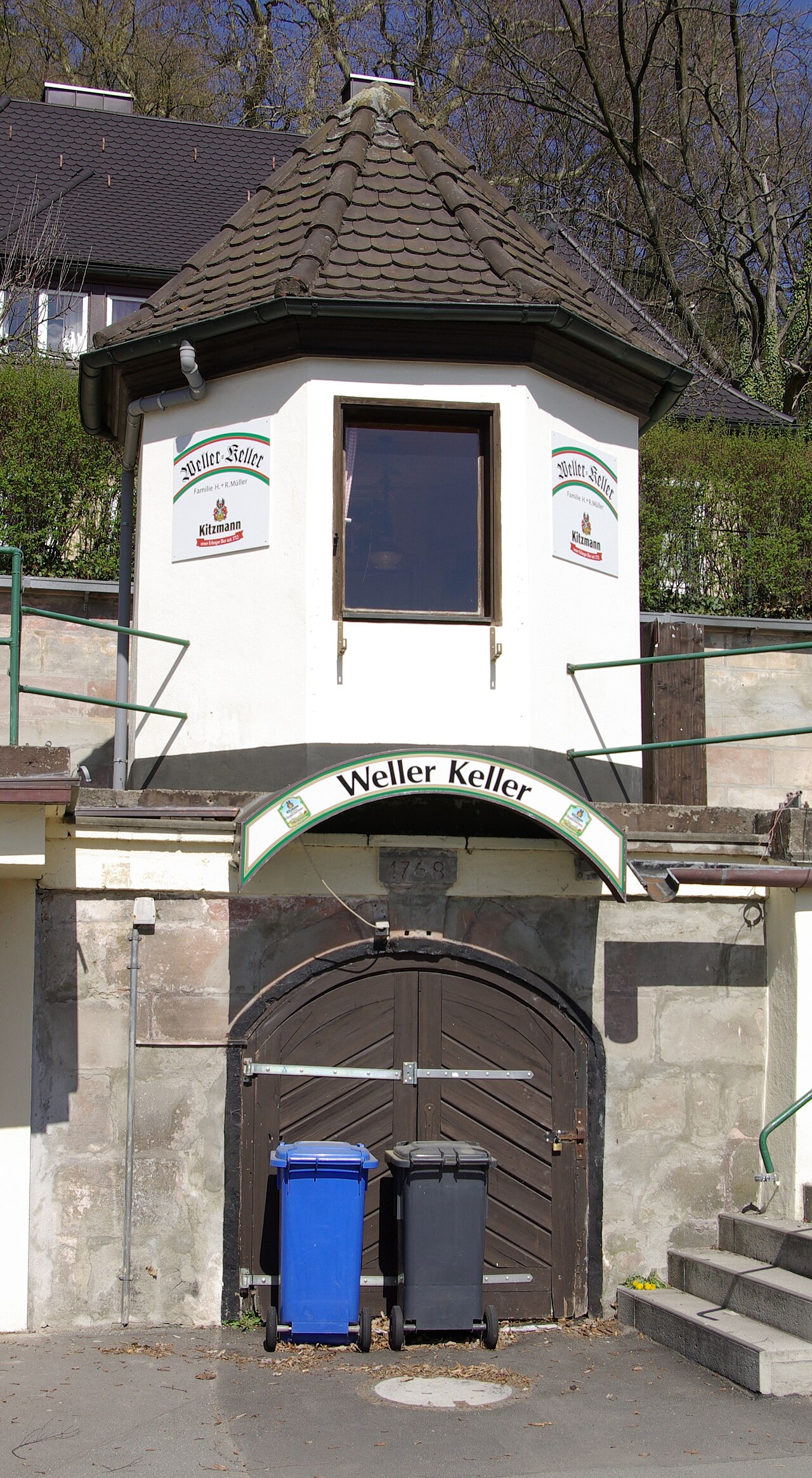 Weller Keller auf den Gelände der Bergkirchweih in Erlangen