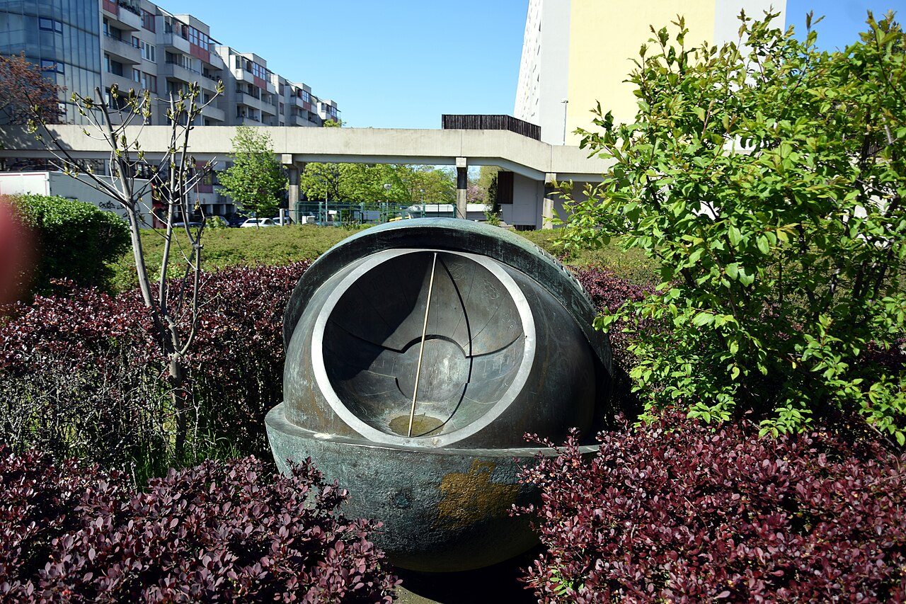 Sculpture "Die Weltkugel" by Alfred Paul Trenkel in the Sonnenallee in Berlin-Neukölln, Germany