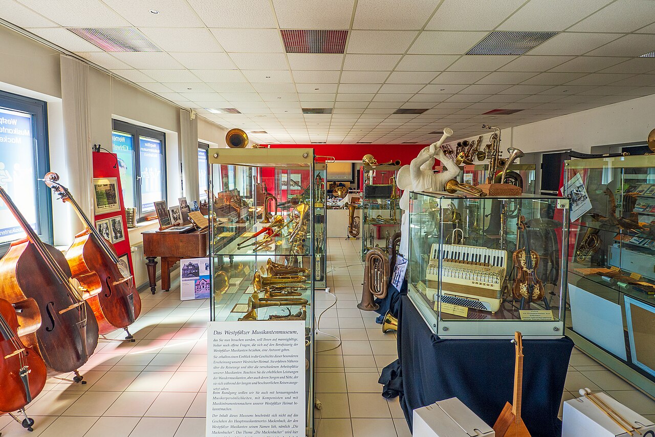 Exhibits in the West Palatine Musicians Museum