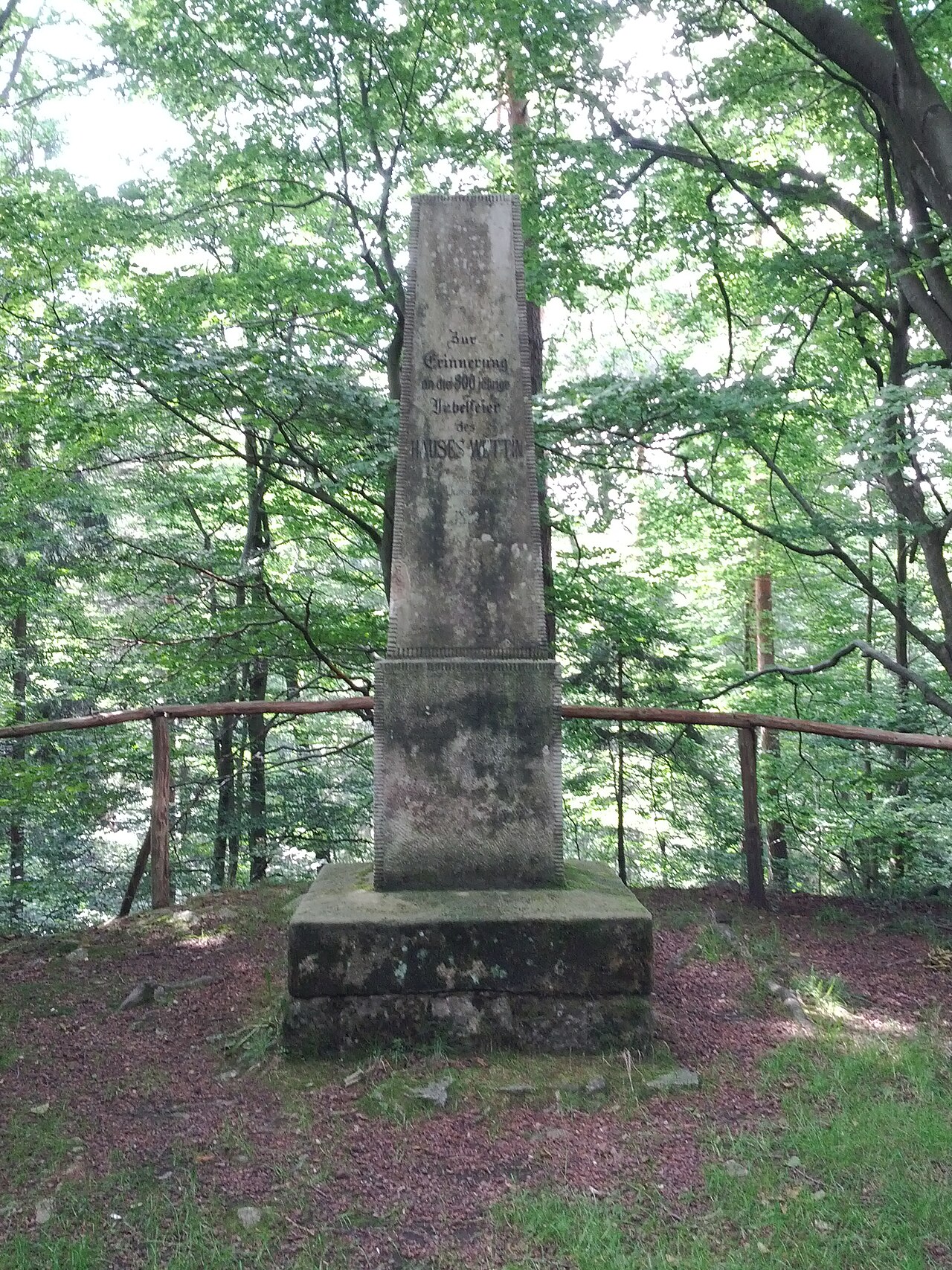 Foto von Wettinsäule