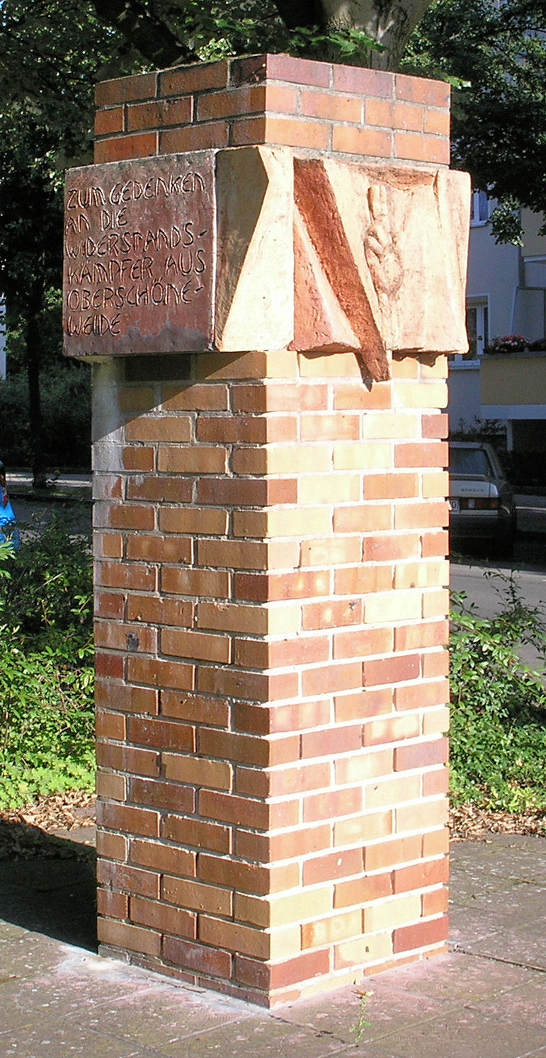 Memorial stone, Widerstandskämpfer , Griechische Allee 42, Berlin-Oberschöneweide , Germany