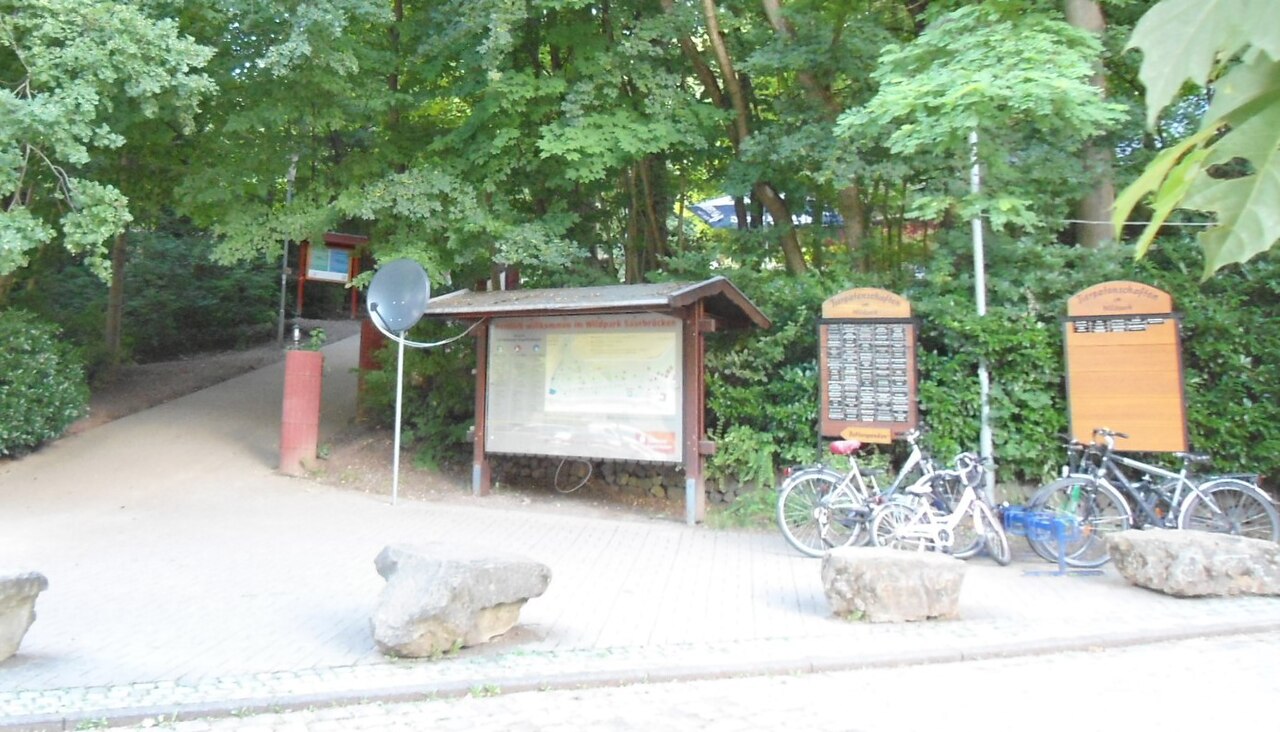 Eingang zum Wildpark Saarbrücken