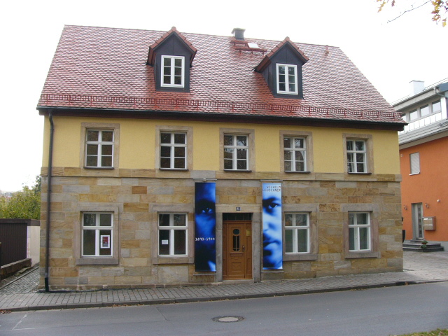 Geburtshaus und heutige Gedächtnisstätte von Wilhelm Leuschner in Bayreuth, Moritzhöfen 25