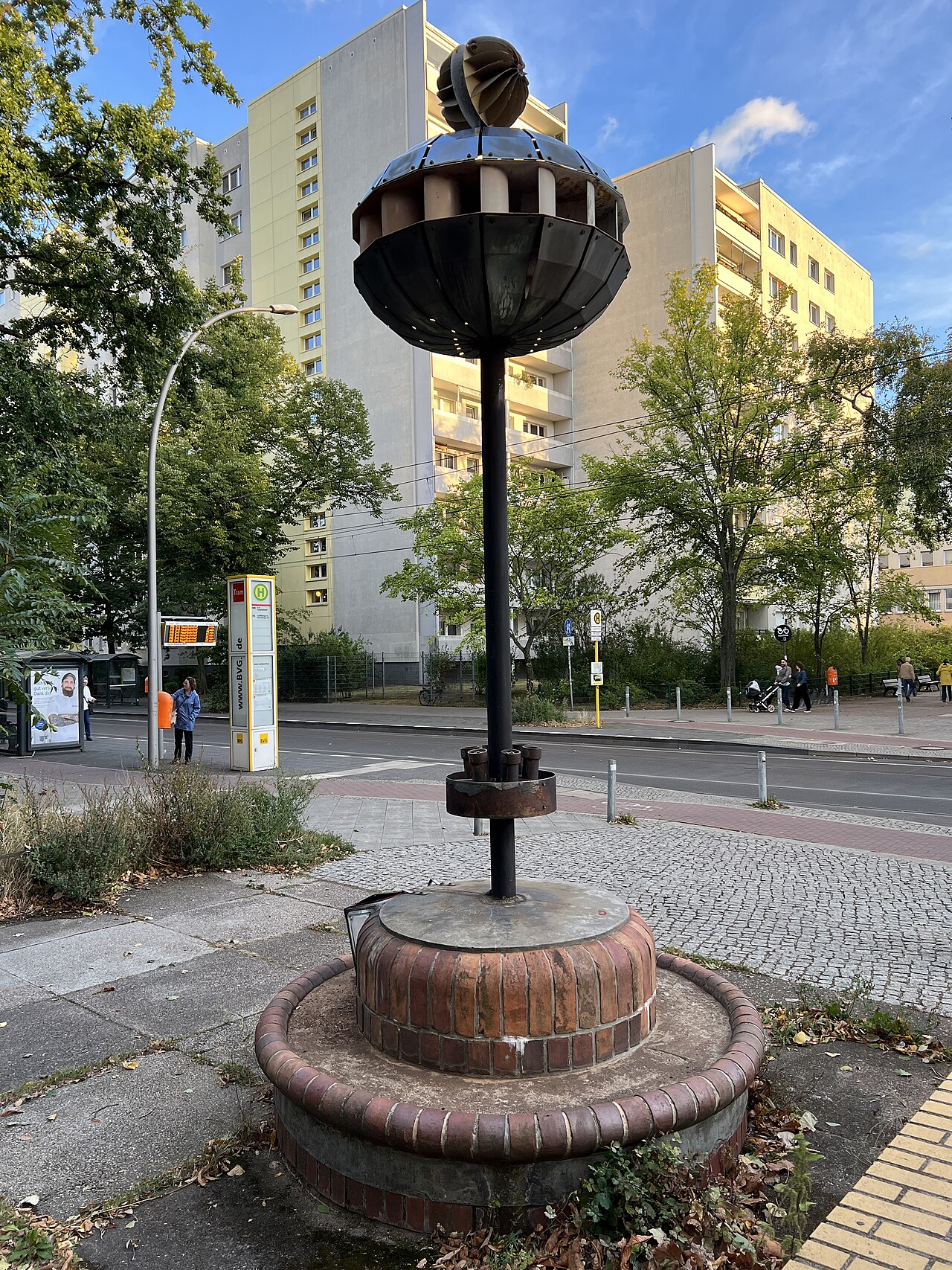 Steles as wind and light play by Horst K