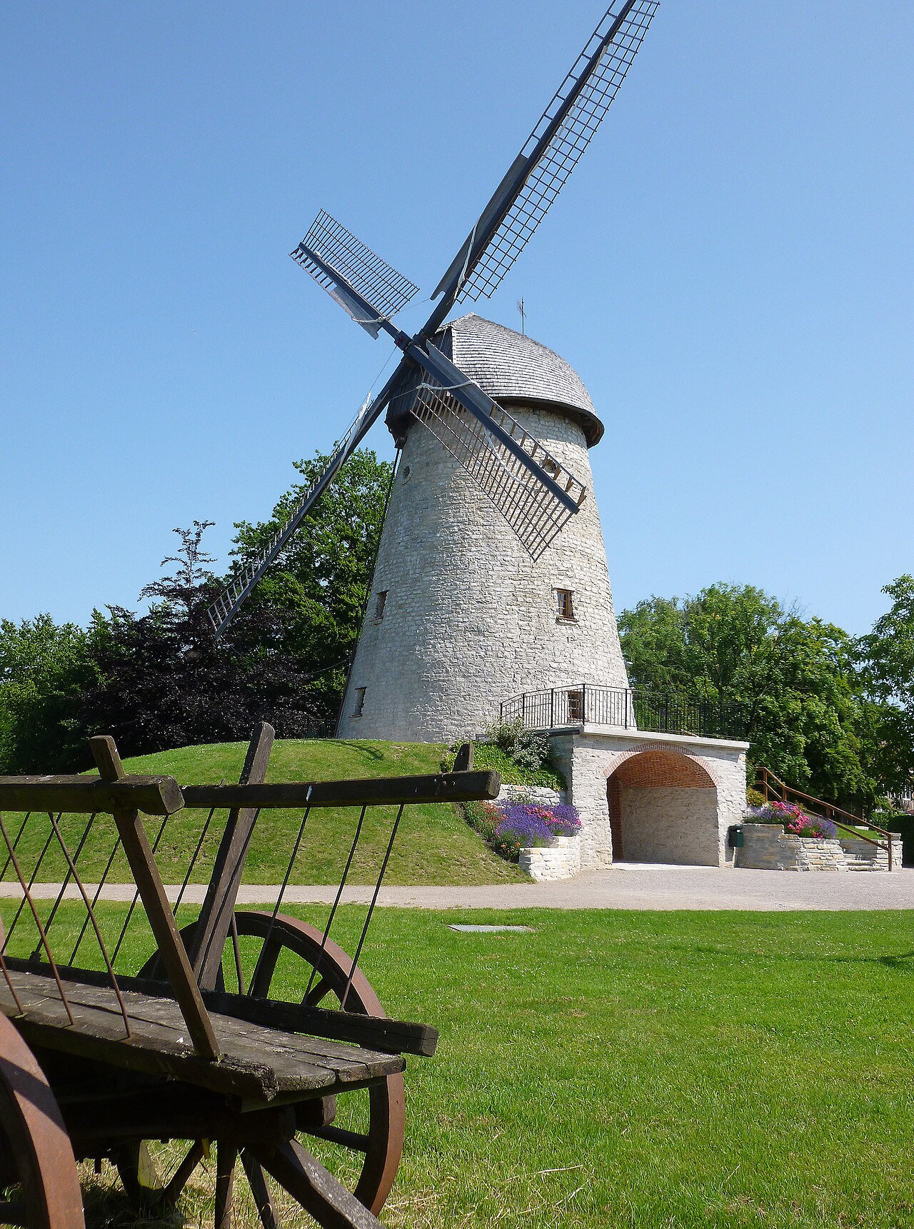 Die Windmühle in Ennigerloh wurde 1869 im Auftrag von Gerhard Franzgrote und seiner Frau Anna geb