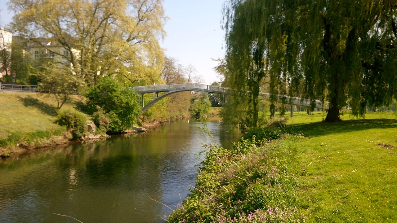 Die Nidda kurz vor ihrer Mündung in den Main