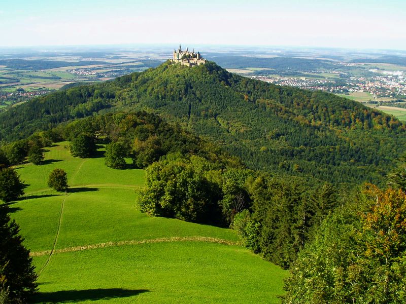 Blick vom Zeller Horn auf den Hohenzollern