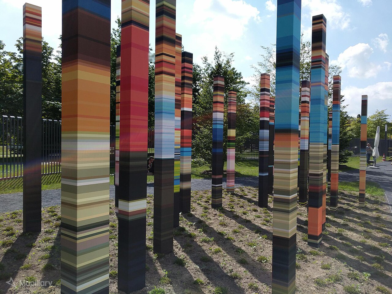 The art istallation Zusammenhalt by Roland Fuhrmann